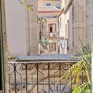 arthaus-ortigia-120-met.sicilyhotelsitaly.net/